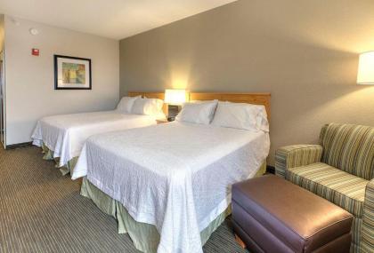 Hampton Inn & Suites Petoskey - image 6