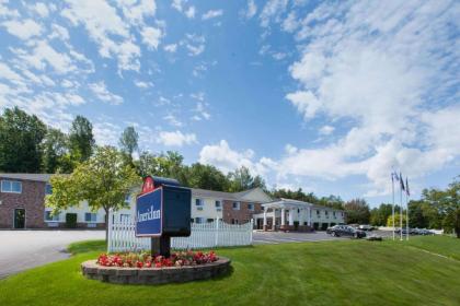 AmericInn by Wyndham Petoskey - image 10