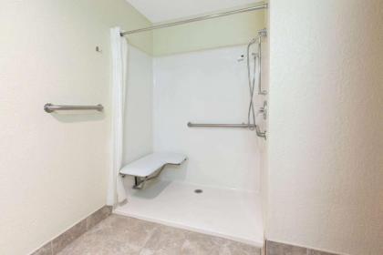 AmericInn by Wyndham Petoskey - image 3