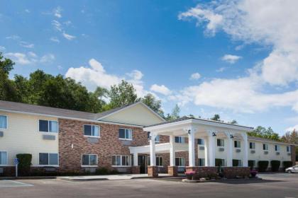 AmericInn by Wyndham Petoskey - image 7