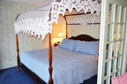 Stafford's Bay View Inn - image 10