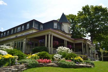 Stafford's Bay View Inn - image 2