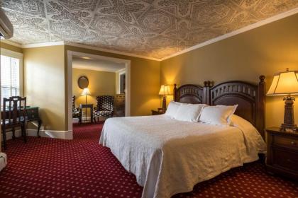 Stafford's Bay View Inn - image 7