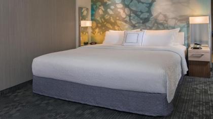 Courtyard by Marriott Petoskey at Victories Square - image 14
