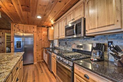 Pickerel Lake Retreat with Grill 15 Mi to Ski! - image 12