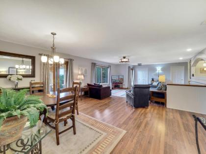Harbor View Getaway - image 14