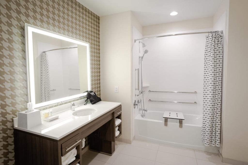 Home2 Suites by Hilton Pflugerville  - image 3
