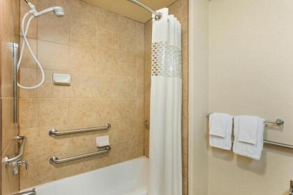 Hampton Inn & Suites Pharr - image 3