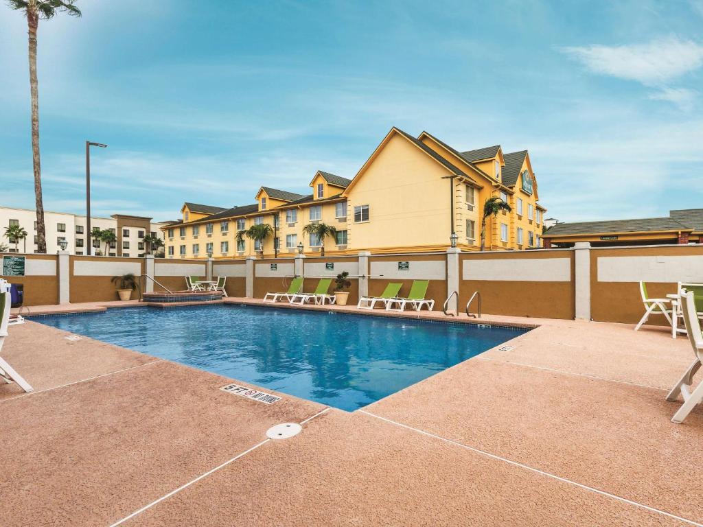 La Quinta by Wyndham Pharr - Rio Grande Valley - image 3