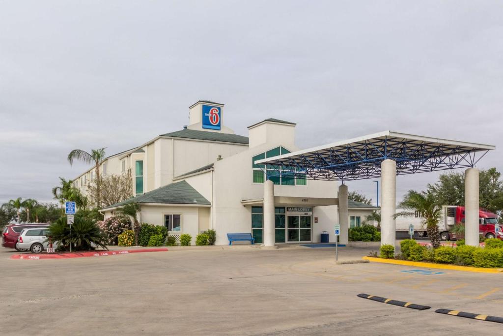 Motel 6-Pharr TX - image 3