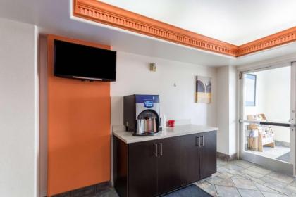 Motel 6-Pharr TX - image 5
