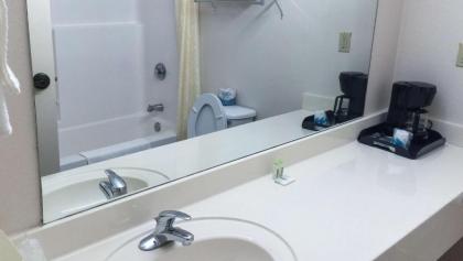 Super Inn and Suites Philadelphia - image 12