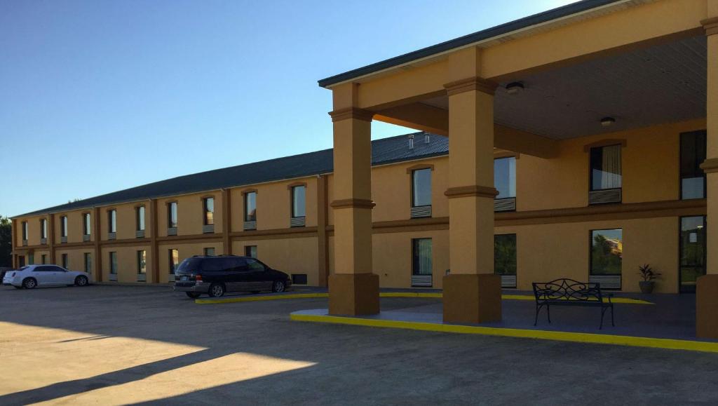 Super Inn and Suites Philadelphia - image 3