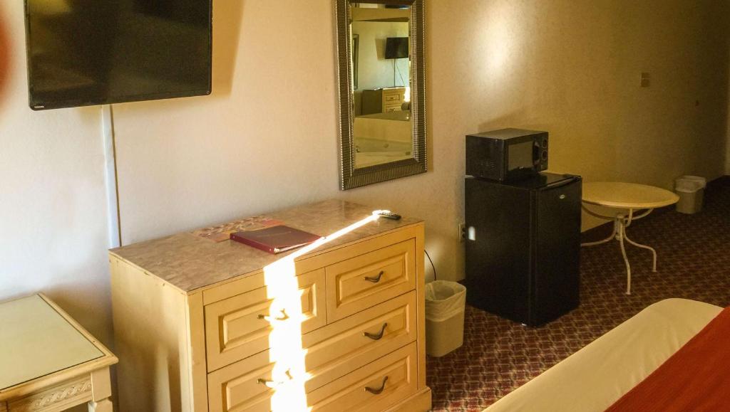Super Inn and Suites Philadelphia - image 6