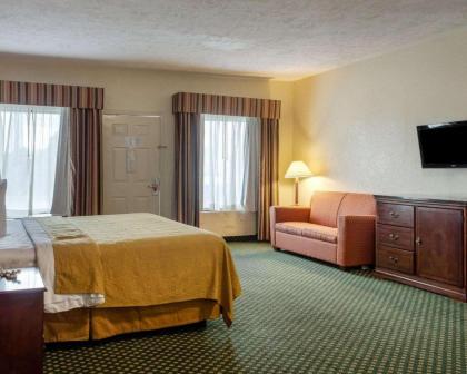 Econo Lodge Inn & Suites Philadelphia - image 14