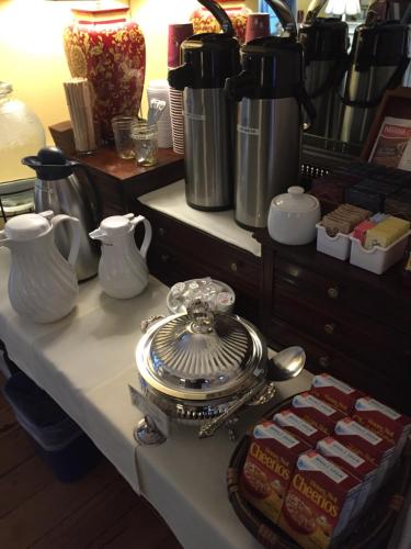 Morris House Hotel - image 4