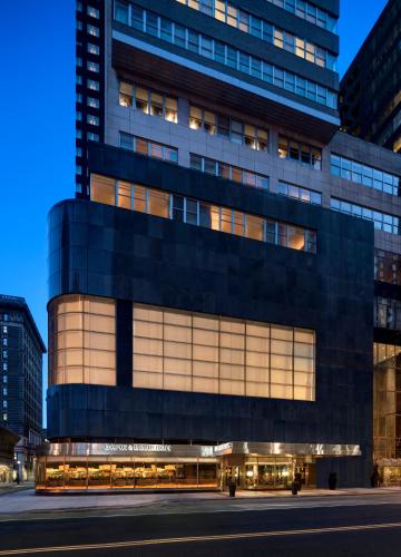 Loews Philadelphia Hotel - main image