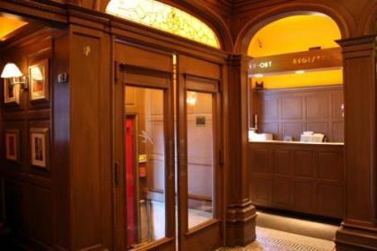 Alexander Inn - image 4