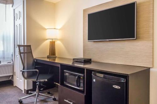 Sleep Inn Center City - image 2