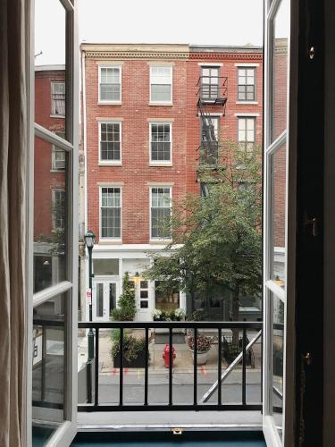 Lokal Hotel Old City - image 4