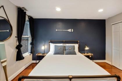 The Dreamers Penthouse-Funky 3BD in Center City - image 14