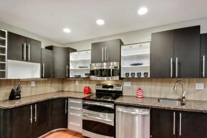 The Dreamers Penthouse-Funky 3BD in Center City - image 7