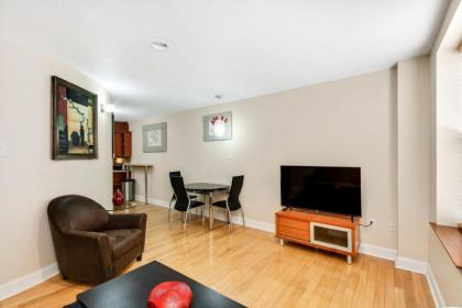 Stylish 1BD Loft in Center City - image 13