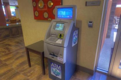 Ramada by Wyndham Phoenix Midtown - image 3