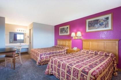 Knights Inn Fairground - image 2