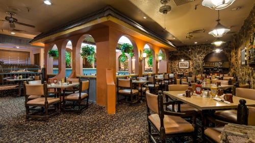 Best Western Airport Inn - image 5