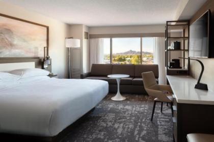 Marriott Phoenix Airport - image 2
