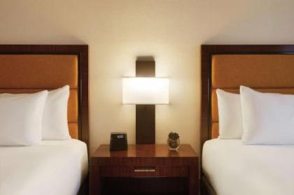 Hyatt Regency Phoenix - image 2