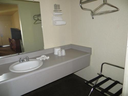 Premier Inns Metro - image 3