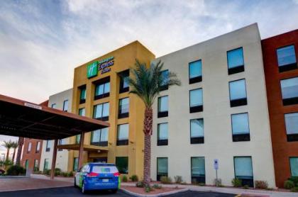 Holiday Inn Express & Suites - Phoenix North - Scottsdale an IHG Hotel - image 1