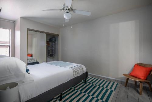 Charming 2BR near Papago Park - main image