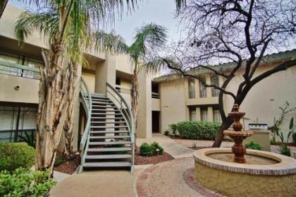 Golf Getaway with Pool Access Walk to Fashion Park