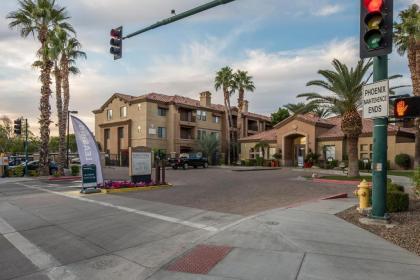 Frontdesk Mandarina Apts Phoenix Arizona - image 10