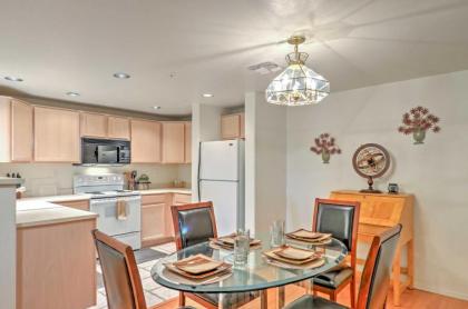 Phoenix Couples Condo with Deck and Pool and Spa Access! - image 12