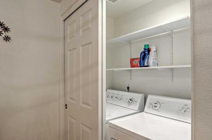 Phoenix Couples Condo with Deck and Pool and Spa Access! - image 18
