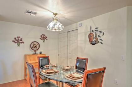 Phoenix Couples Condo with Deck and Pool and Spa Access! - image 9