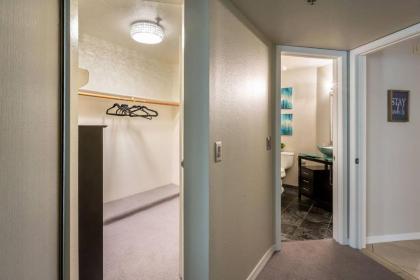 Comfort and Style in the Phoenix Biltmore Area! - image 5