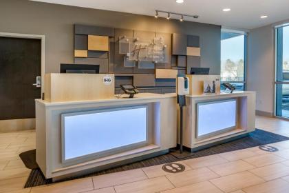 Holiday Inn Express & Suites - Phoenix Dwtn - State Capitol an IHG Hotel - image 10