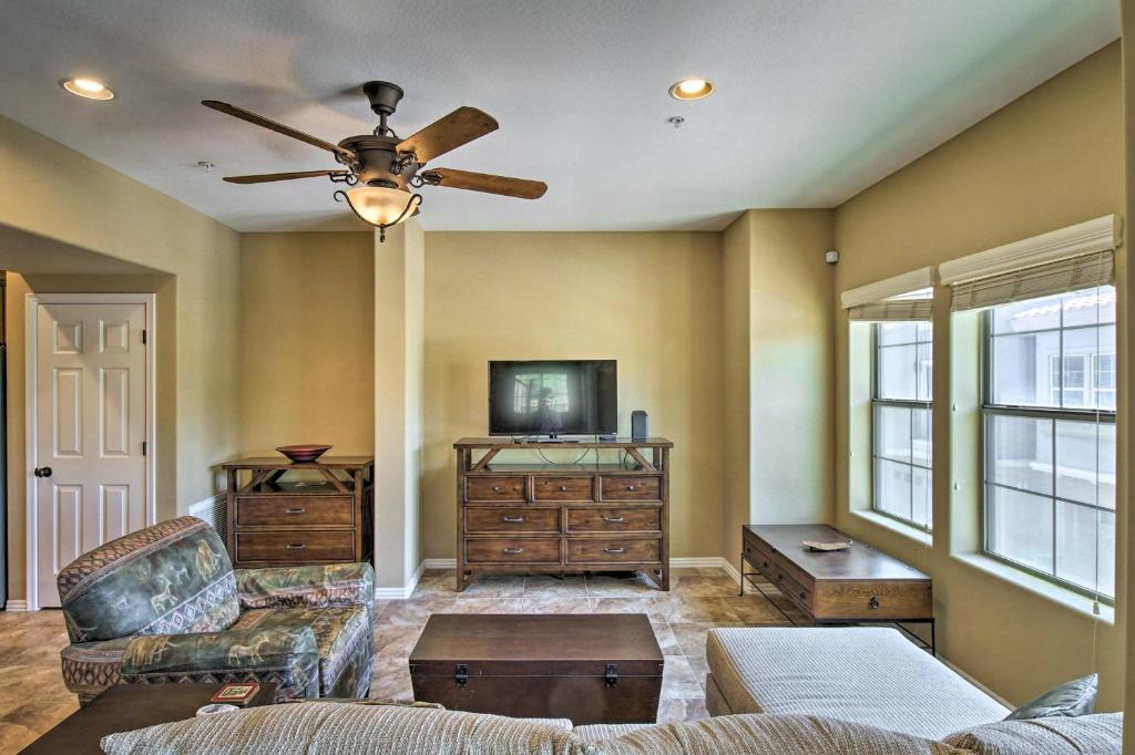 3-Story Phoenix Abode Balcony and Pool Access! - image 6