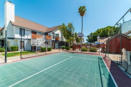 metro PHX StUDIO QUEEN Upstairs sleeps 4 HEAtED POOL NO PEtS ALLOWED Phoenix