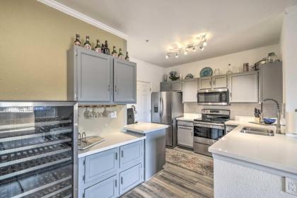 Phoenix Condo with Patio about 3 Mi to Airport! - image 2