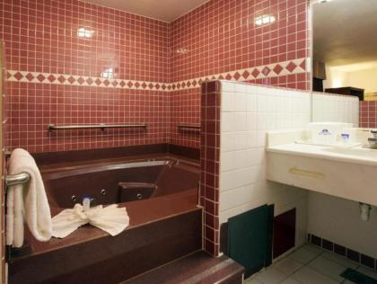 Americas Best Value Inn Pico Rivera Los Angeles E - image 9