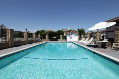 Americas Best Value Inn Pico Rivera Los Angeles E - image 2