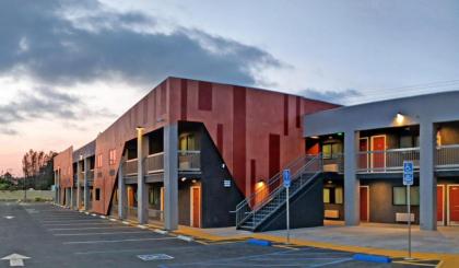 Epic Hotel - image 8