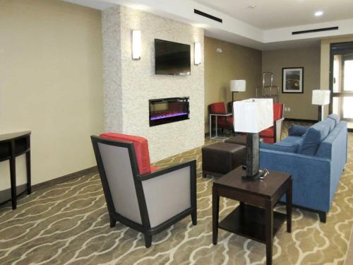 Comfort Suites Greenville South - image 6