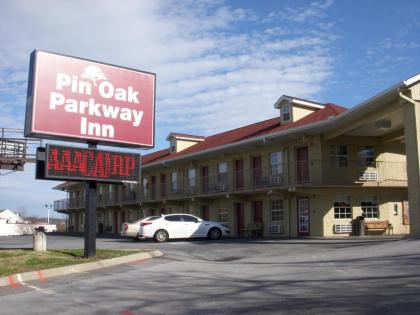 Pin Oak Parkway Inn Pigeon Forge Tennessee